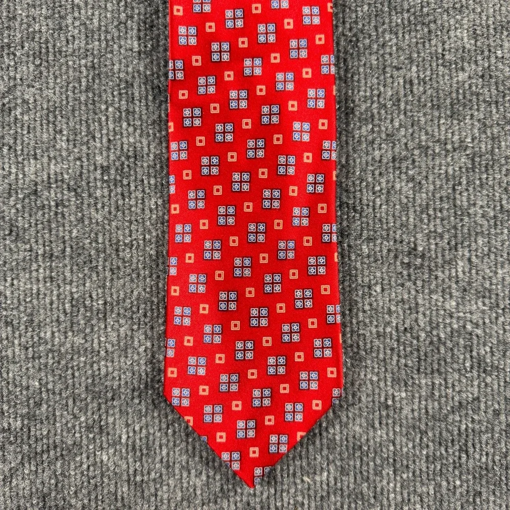 Ermenegildo Zegna Red Geometric Medallion Silk Tie Made in Italy Mens 3.5